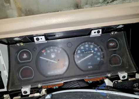 1996 Jeep Cherokee Se из США, поврежденный, VIN 1J4FJ28S4TL106389